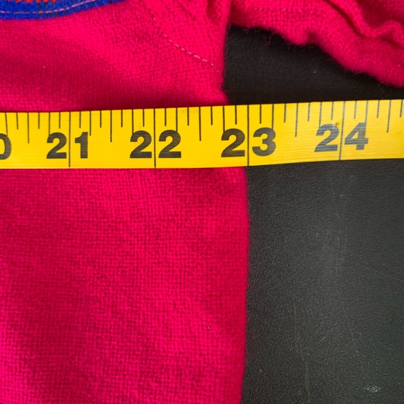 Vintage Sweater hand made in Ecuador size Medium. - Picture 6 of 8